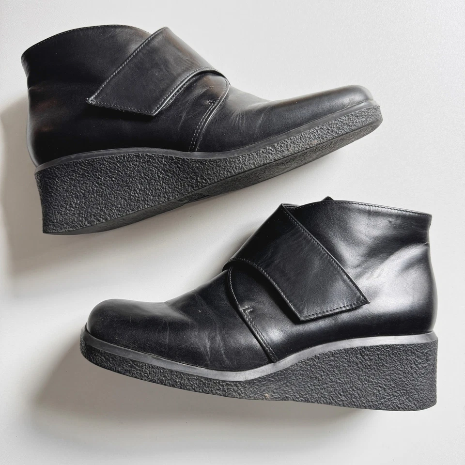 Vintage Franco Sarto Y2K Black Leather Square Toe Ankle Boots Size 8.5 - Image 2 of 4