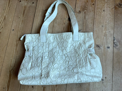 Hobo bag Schultertasche weiß ARCADIA geprägtes Leder Handtasche