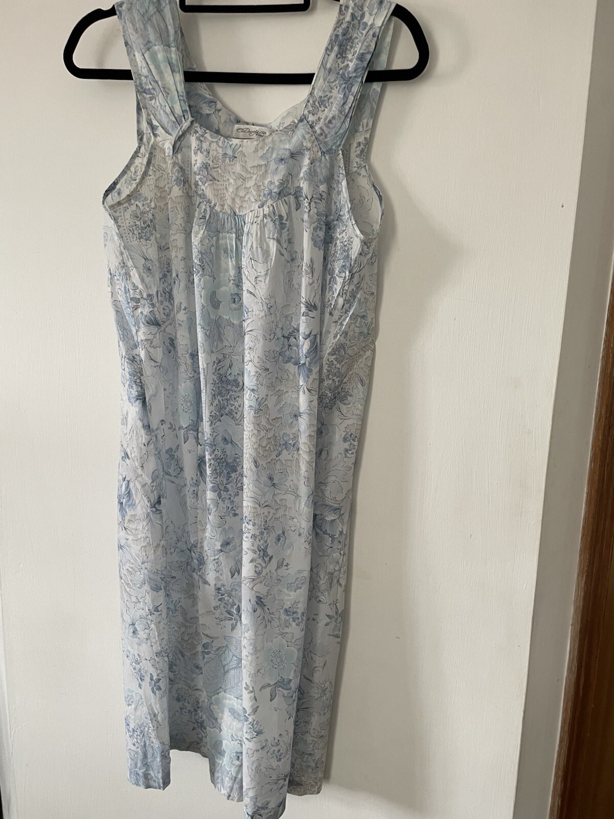 Picture 2 of 6