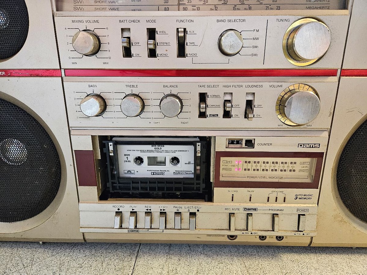 Nippon CX-473F Boombox | 3 Way Speaker System | Vintage | Japan