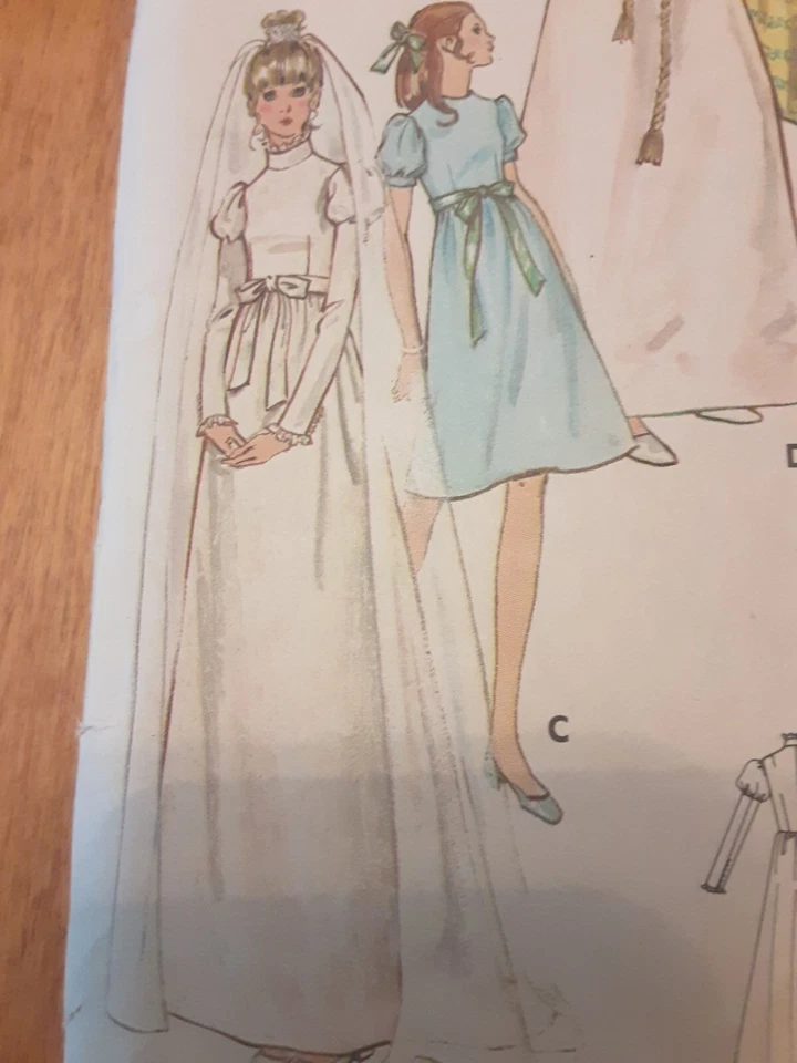 Early '70's Butterick #6059 Sz14/36"B Bridal Dress, High-waist, Jewel neckline - Image 4 of 4