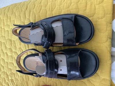 clarks unstructured ladies sandals