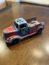 Vintage 1940's TOOTSIETOY Diecast Mack L-Line 4-1/2" Long Wrecker Tow Truck Toy