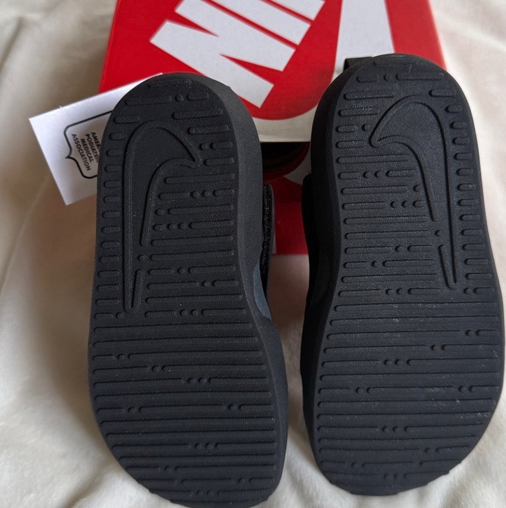 Nike Kids' Sunray Protect 4 Sandal Toddler Size 10C Black thumbnail 5