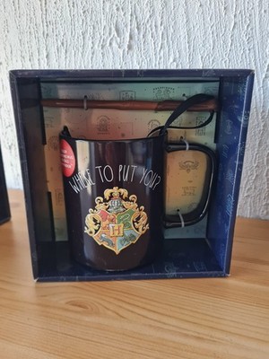 Rae Dunn - Harry Potter  - Gryffindor - Where To Put You ? Tasse  - NEU