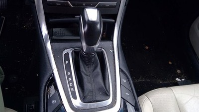 Used Automatic Transmission Shift Lever Assembly fits: 2018 Ford Edge  Grade B