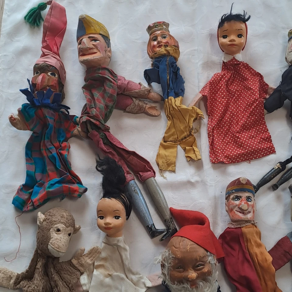 Lot 12 x Kasperle Puppen antik Holz Geschnitzt bemalt 19 / 20 Jahrhundert - Bild 3 von 4