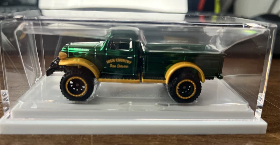 Dodge Power Wagon 1952 Red Line Club exclusivo 2023 Holiday Car Hot Wheels Foto 3 de 4