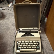 Olympia sm9 typewriter    thumbnail
