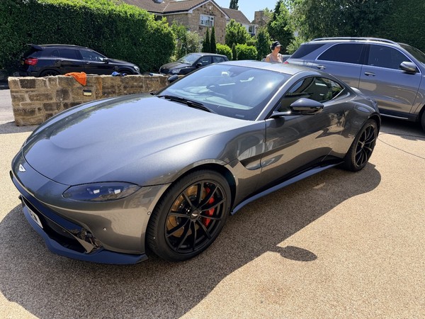 eBay - ASTON MARTIN V8 VANTAGE...