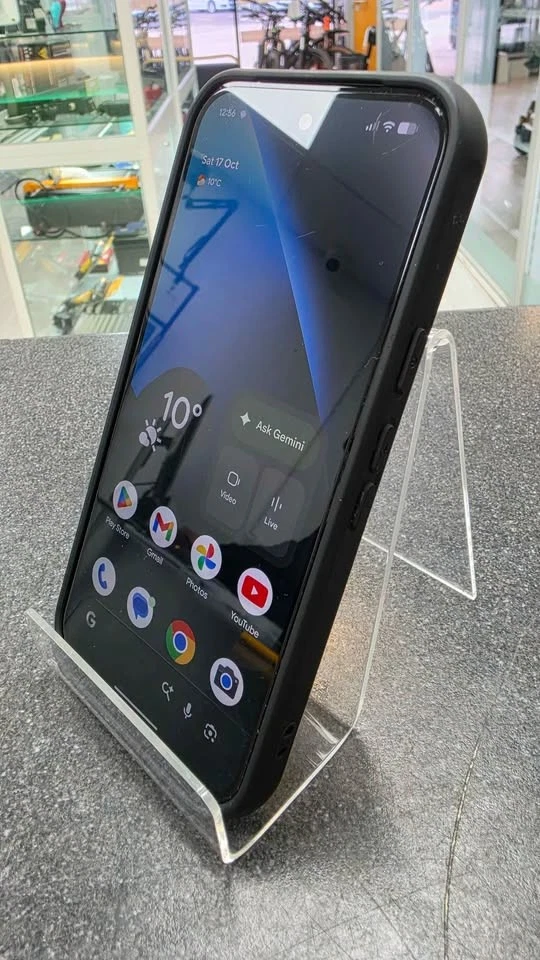 Google Pixel 10a · 256GB, photo 3 of 5