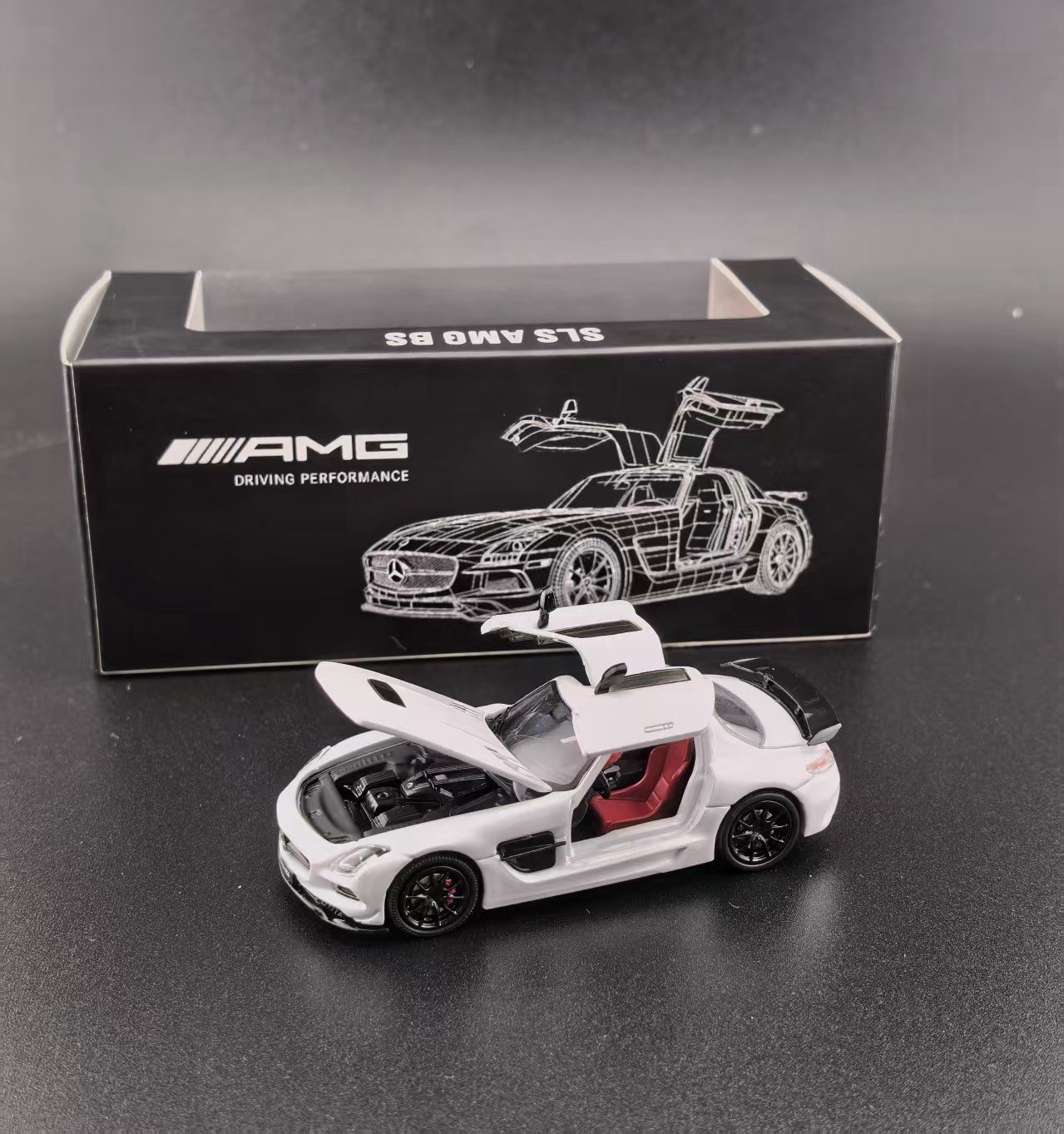 Fine Works 1/64 White Mercedes-Benz SLS AMG BS-Classic Luxury