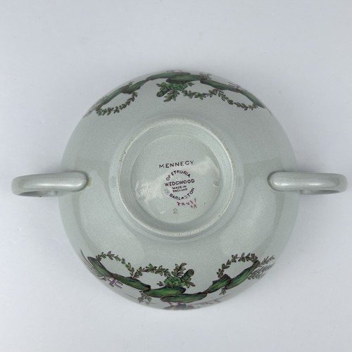 Wedgwood Mennecy Of Etruria Barlaston Double Handle Soup Bowl Rooster China - Picture 9 of 9