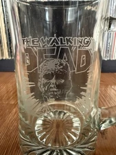 The Walking Dead - Taverncraft Etched Glass 25oz Stein - New Open Box