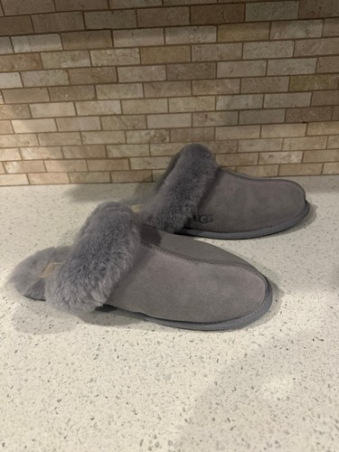 UGG SCUFFETTE II FOG SHEARLING LINED AND CUFF SLIPPERS - Picture 3 of 5