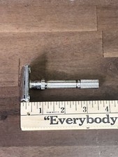 VINTAGE GILLETTE SLIM ADJUSTABL SAFEY RAZOR MADE IN USA