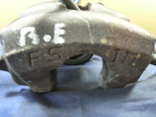 VW GOLF 5 1,9 TDI BXE Bremssattel Vorne Links FSIII