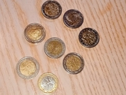 Siete monedas de dos euros y una de un euro, muy especiales - Imagen 7 de 11