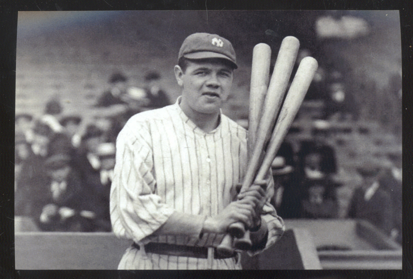 REAL PHOTO 1914 BOSTON RED SOX BABE RUTH BASEBALL PLAYER POSTCARD COPY ...