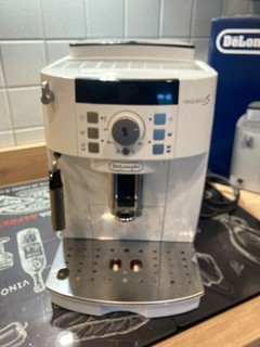 Delonghi Magnifica S Kaffeevollautomat