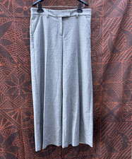 Express Women's Flat Front Gray 6S Straight Leg Dress Pants Pockets Rayon Blend