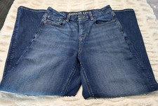 American Eagle Outfitters Women's Curvy Mom Jeans Size 4