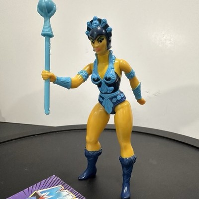 Vintage 1983 MOTU Evil-Lyn Figure 100% Complete W/ Clash Of Arms Comic Mattel