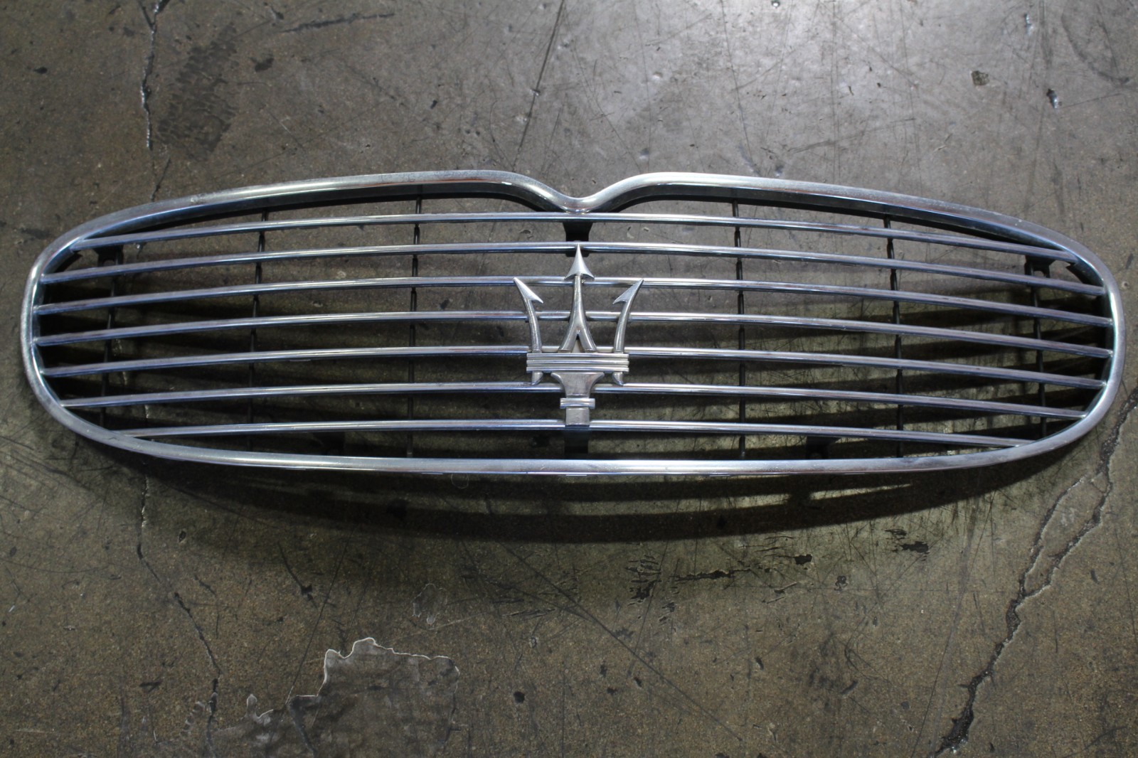 Maserati Quattroporte, Front Grille, Complete, Used, P/N 67874400