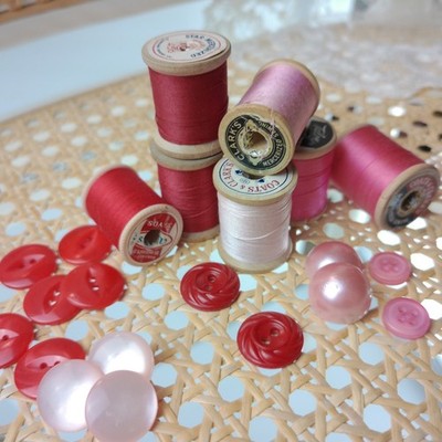 Vintage Wooden Sewing Thread Spools Pink Red Lot Cottagecore Craft Decor