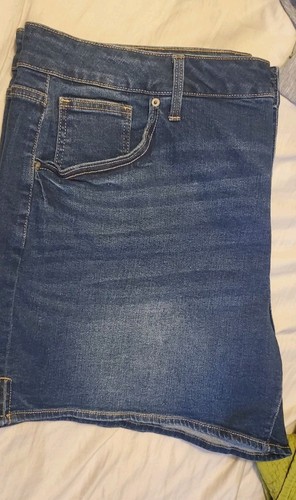 Terra & Sky Women’s Plus Size A Line High Rise Denim Shorts Medium Wash 26W NWT - Picture 2 of 7
