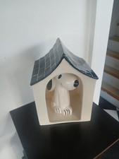 Vintage Peanuts Snoopy Dog House