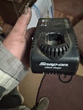 Snap On ctc772a 14.4 V lithium battery charger