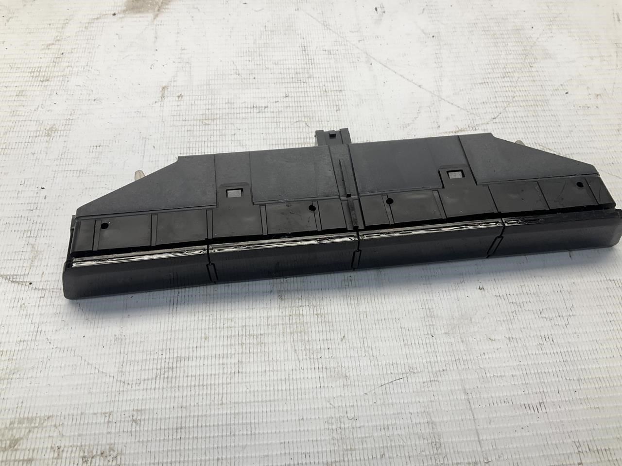 2023 Maserati Grecale Center Console Gear Shifter Button Switch Panel P