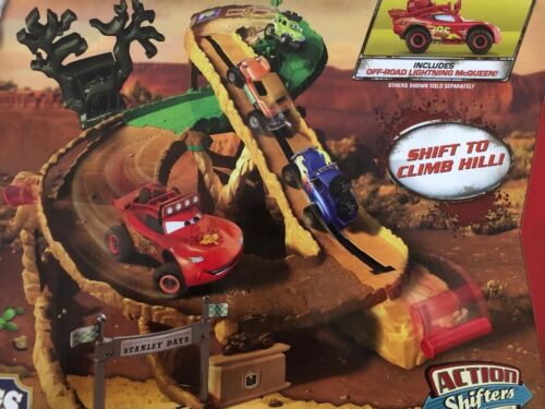 DISNEY PIXAR CARS THE RADIATOR SPRINGS 500 1/2 OFF-ROAD RALLY RACE - NEW IN BOX - Picture 10 of 15