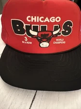 Vintage NBA Chicago Bulls Trucker Baseball Cap Snapback Red Black 1990’s RARE
