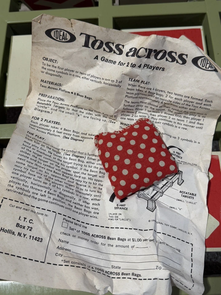 Toss Across Ideal Vintage 1970 Tic Tac Toe Game Original Box & 7 Bean Bags - Image 4 of 4