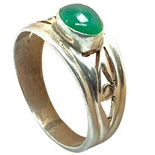 sterling silver green stone size 6.5