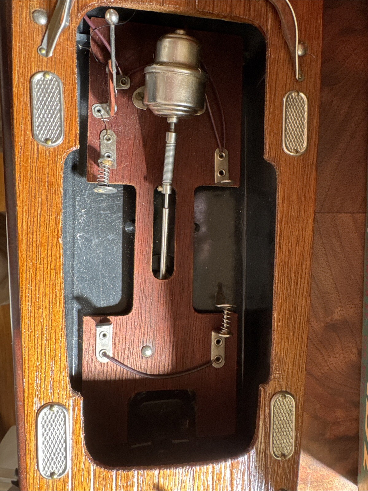 Picture 3 of 18