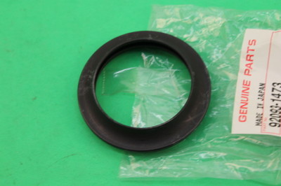 NEW Kawasaki ZX600 ZX6R ZX900 ZX9R Fork Oil Seal PART# 92093-147