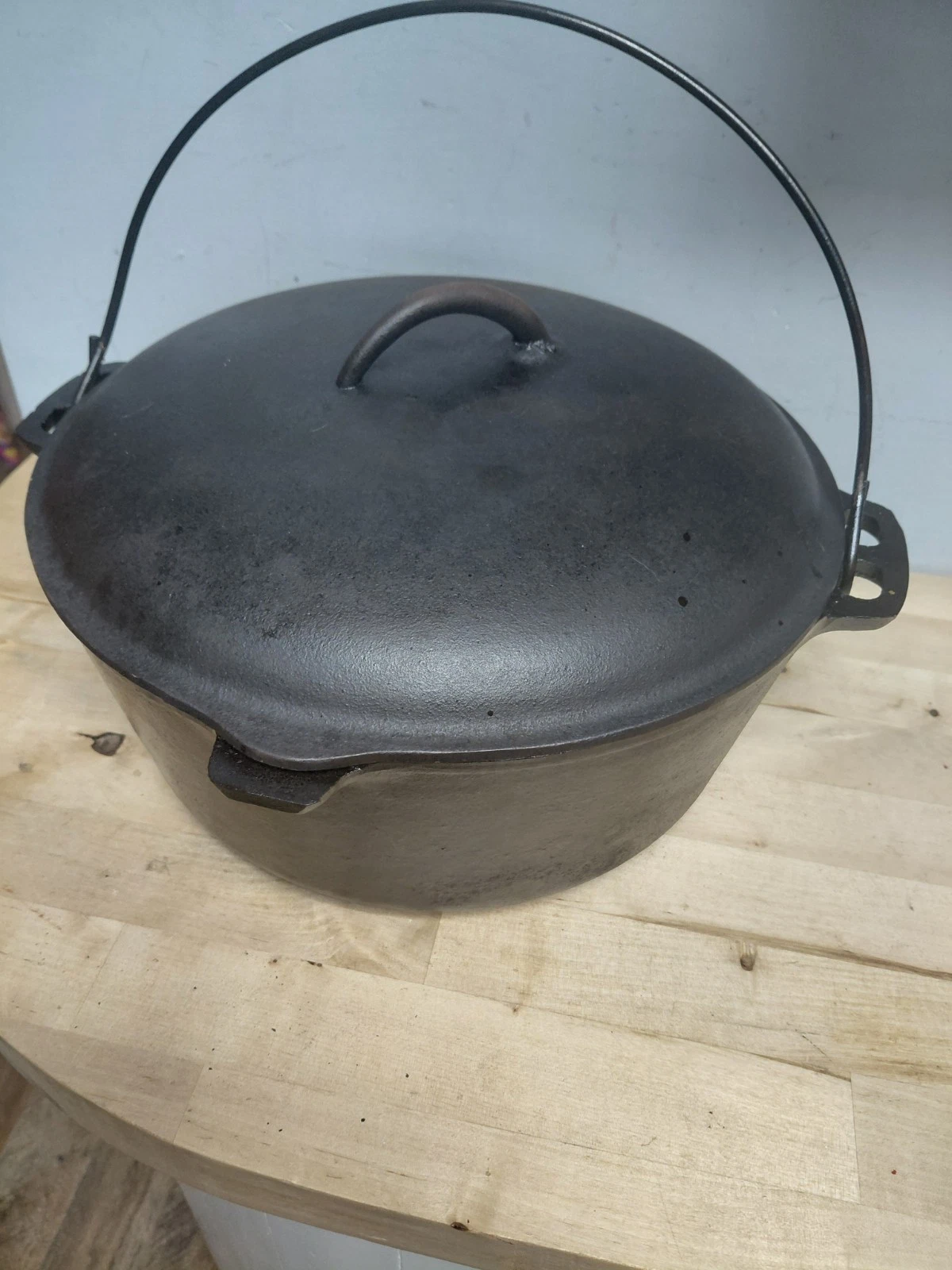 Vintage BSR No. 10 Cast Iron Dutch Oven Kettle with Lid 12 5/8" Semi Restored
