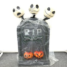 NECA Nightmare Light-Up Tombstone ED65/175 Figure, Multicolor Grave, Halloween E