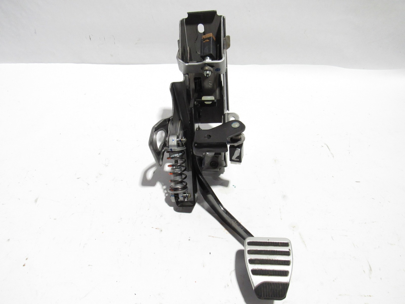 Nissan Z 2024 3.0L RWD Manual Transmission Clutch Pedal W/ Bracket 22-25 |:O