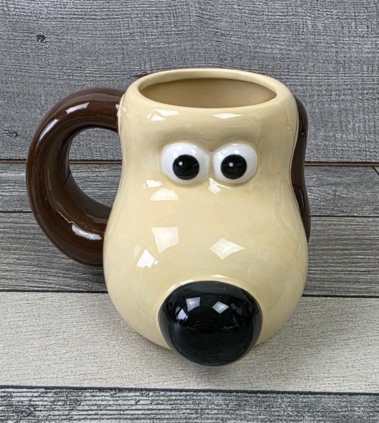 Gromit Ceramic Mug - Half Moon Bay - Aardman Collectible - Wallace & Gromit