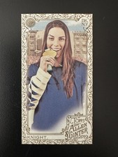 2019 Topps Allen & Ginter Mini - Hilary Knight #185 Gold Border U.S. Hockey