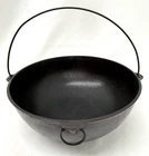 Wagner Arc Logo No. 4 Cast Iron Scotch Bowl Bale Handle & Assist Ring c1891-1910