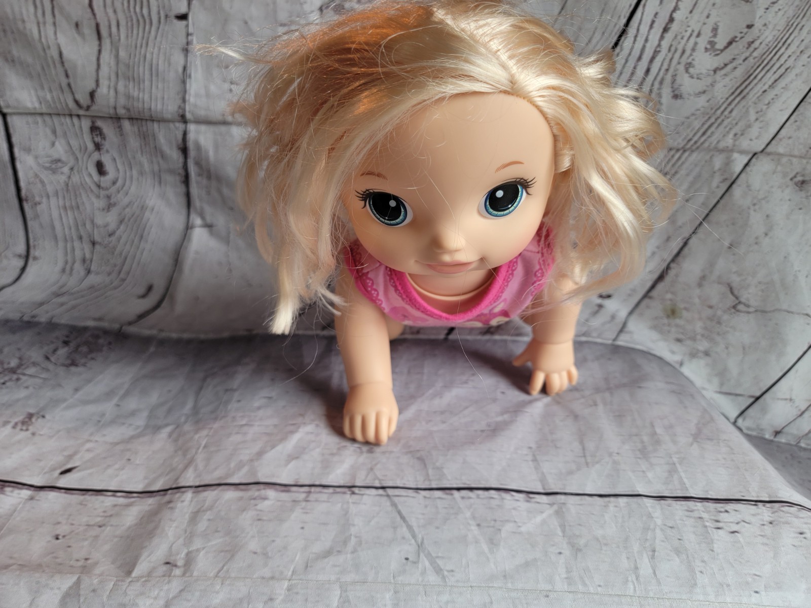Baby Go Bye Bye Baby Alive Hasbro 2016 Interactive Crawling Talking Doll Working