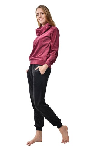 Damenanzug, Morgenmantel, Sportanzug, Tagesanzug, Pyjama-Set, Jogginganzug - Bild 21 von 23