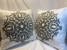 croscill daphne pillows