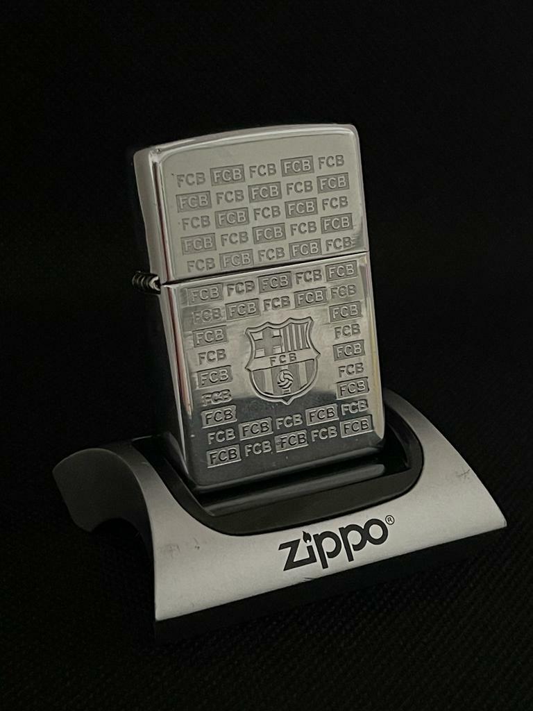 FC Barcelona バルセロナ　Zippoライター Amazon.co.jp: FC Barcelona ZIPPO Cum Case, Lighter Case, Zippo