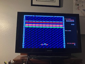 Arkanoid (NES, 1987) Game cartridge, 5-screw variant w/slip case